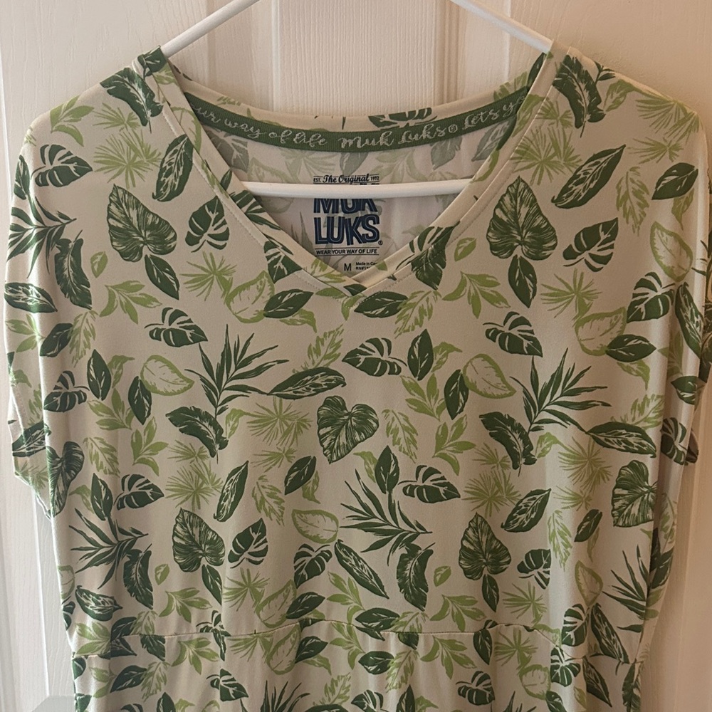 Muk Luks Tropical Green Leaf Print Short Sleeve midi dress